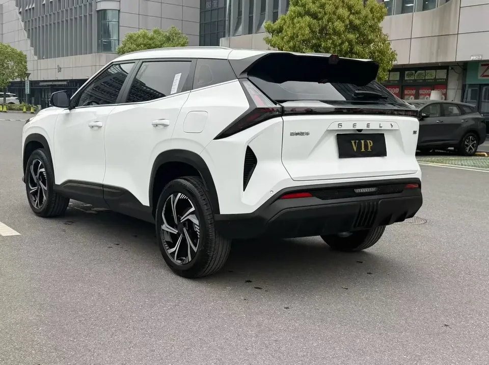 Geely Atlas Boyue 2024 1.5TD Dragon Edition 2025 — thumbnail 4
