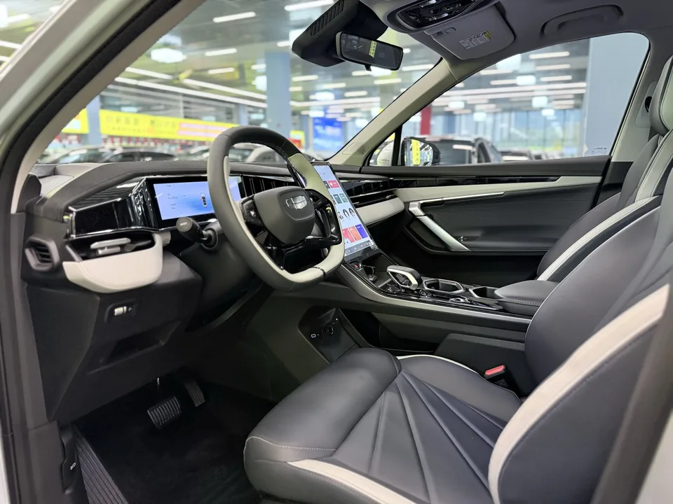Geely Atlas L Boyue L 2023 1.5TD DCT Honor Edition 2024 — thumbnail 5