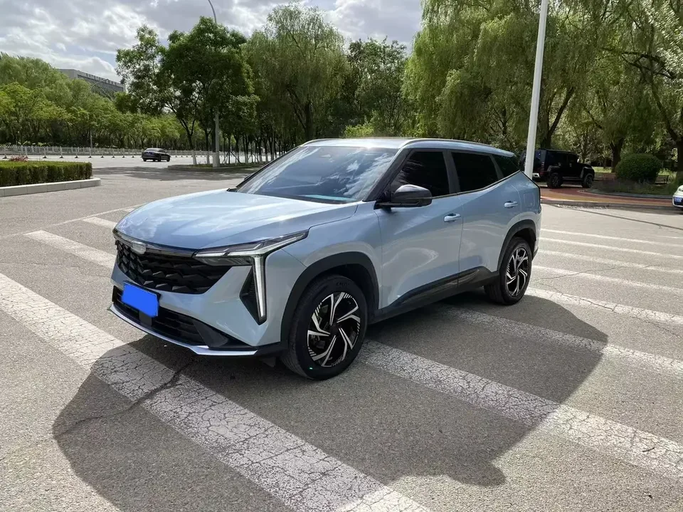 Geely Atlas Boyue 2023 Boyue COOL 1.5T Smart 2024 — photo 1, buy with delivery to Moscow