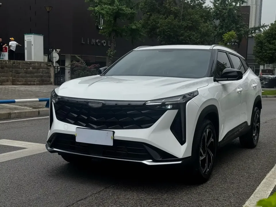 Geely Atlas Boyue 2023 Boyue COOL 1.5T Smart Link+ 2024 — photo 1, buy with delivery to Moscow