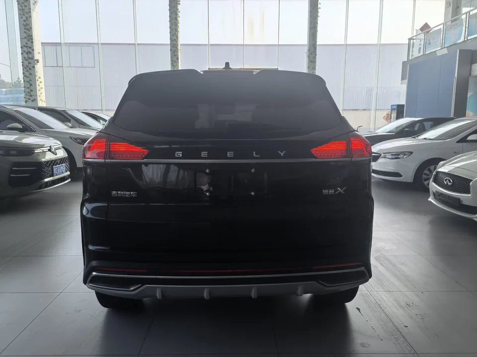 Geely Atlas Boyue 2022 Boyue X 1.8TD DCT Zhizun Edition 2022 — thumbnail 2