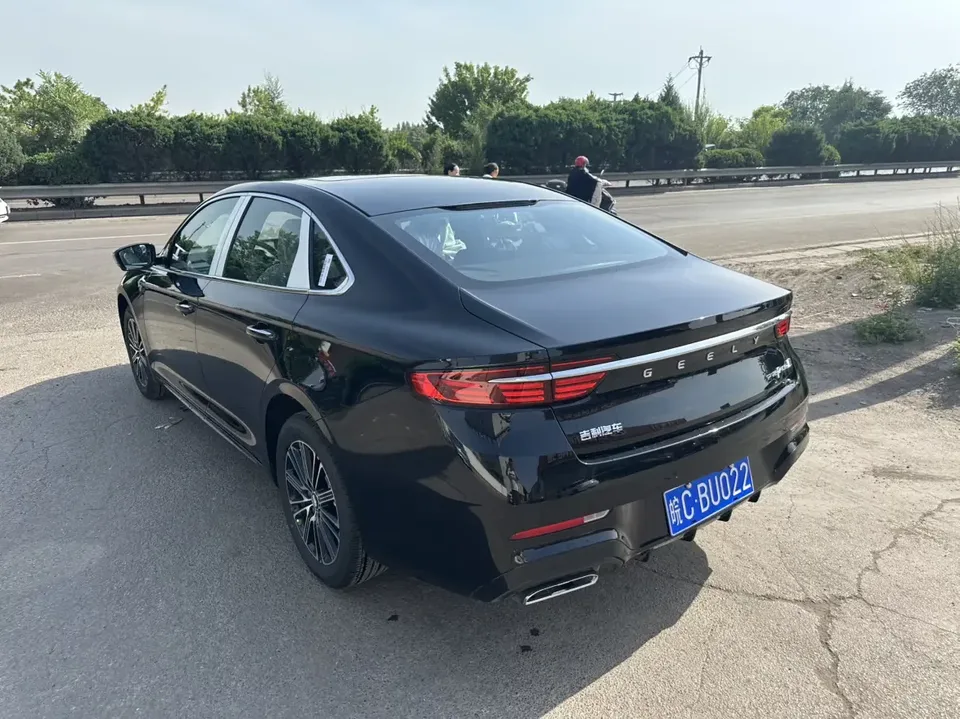 Geely Preface Xing Rui 2026 1.5T Dongfang Yao Fuyao Edition 2026 — thumbnail 2