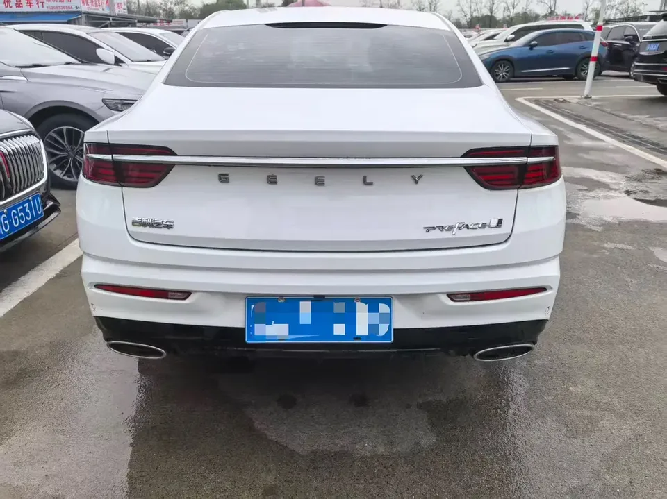 Geely Preface Xing Rui 2025 1.5T Dongfang Yao Fuyao Edition 2025 — thumbnail 2