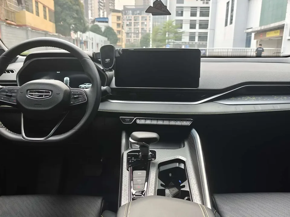 Geely Preface Xing Rui 2023 1.5T Kunlun Edition 2023 — thumbnail 3