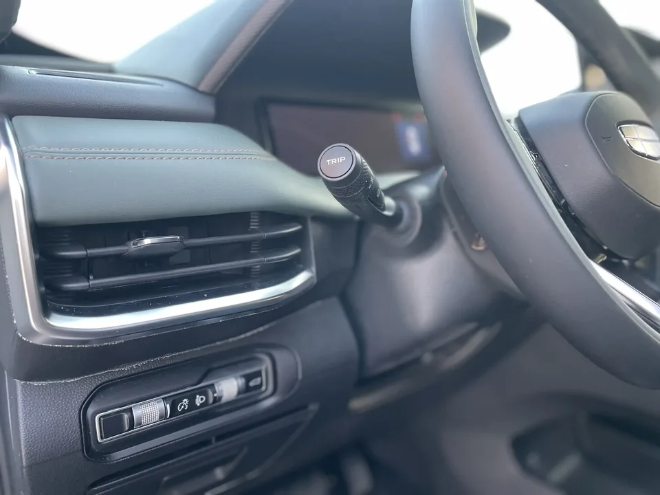 Geely Okavango Haoyue L 2024 2.0TD DCT Premium 2024 — thumbnail 4