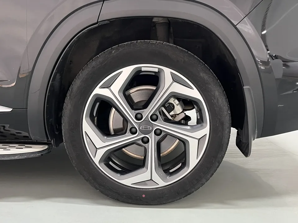 Geely Monjaro Xingyue L 2024 2.0TD DCT EVO 2WD Changfeng Edition 2024 — миниатюра 3