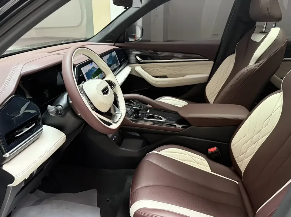 Geely Monjaro Xingyue L 2021 2.0TD DCT EVO 2WD Premium Edition 2022 — thumbnail 4