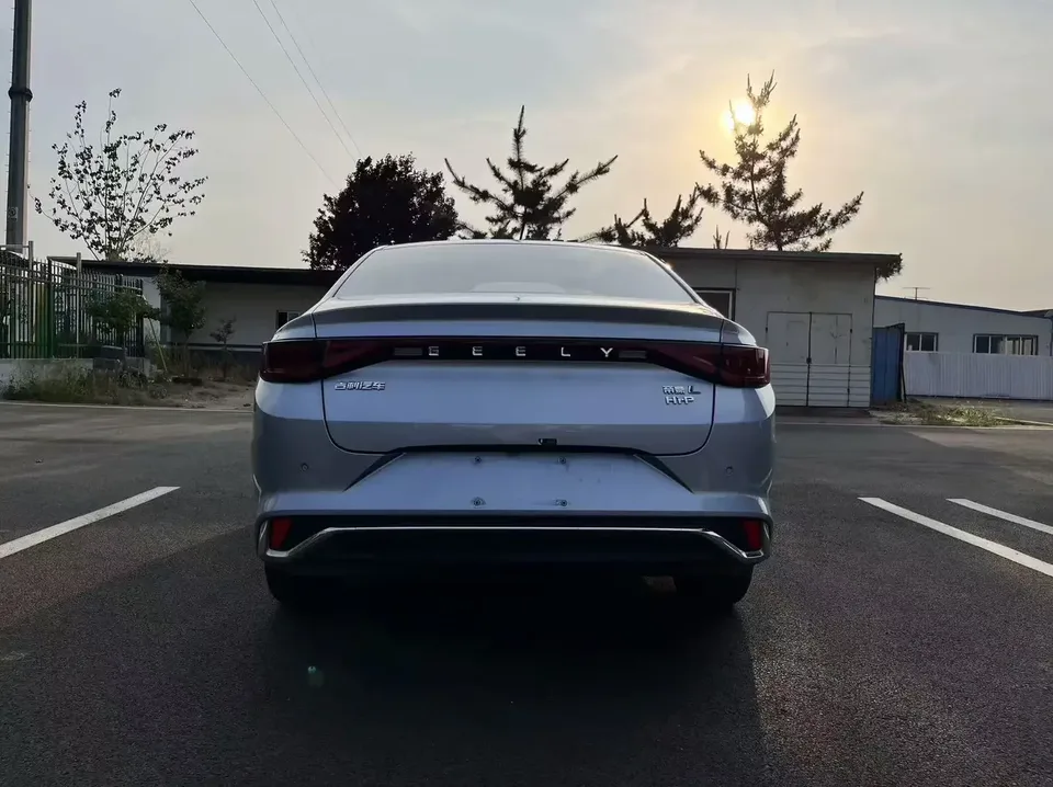 Geely Emgrand L HiP Emgrand L HiP 2024 1.5TD-DHT Pro Champion Edition 100KM Excellence 2025 — thumbnail 2