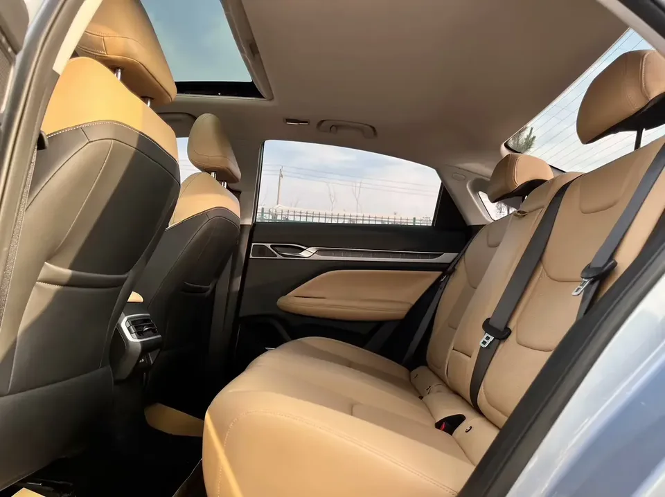 Geely Emgrand L HiP Emgrand L HiP 2024 1.5TD-DHT Pro Champion Edition 100KM Excellence 2025 — thumbnail 3