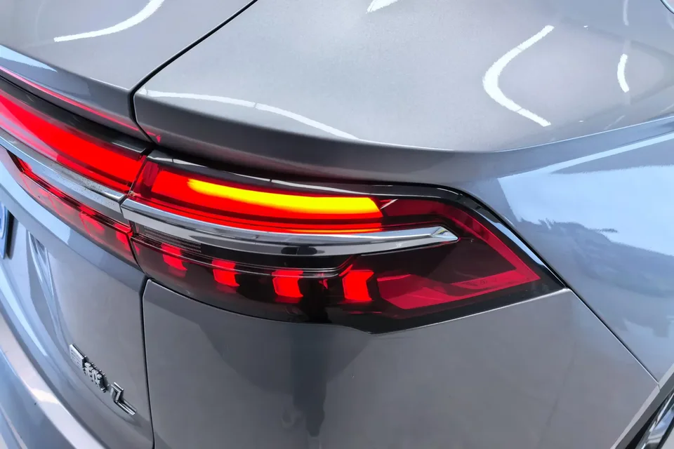 Geely Monjaro Xingyue L 2021 2.0TD DCT EVO 2WD Premium Edition 2022 — thumbnail 2
