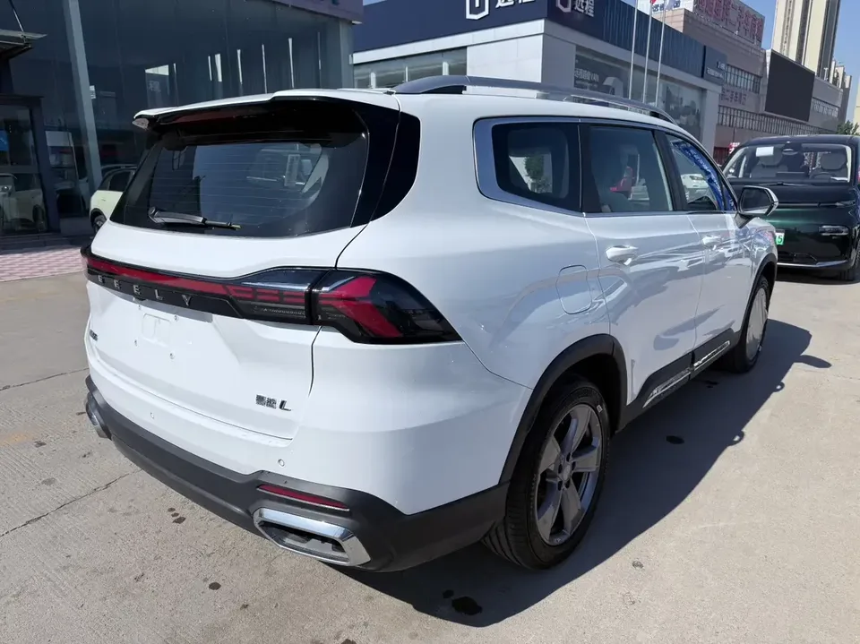 Geely Okavango Haoyue L 2026 1.5T DCT Happy 5-Seater 2026 — thumbnail 2