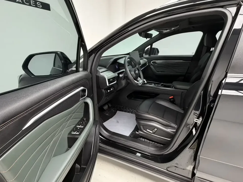 Geely Okavango Haoyue L 2024 2.0TD DCT Premium 2024 — thumbnail 4