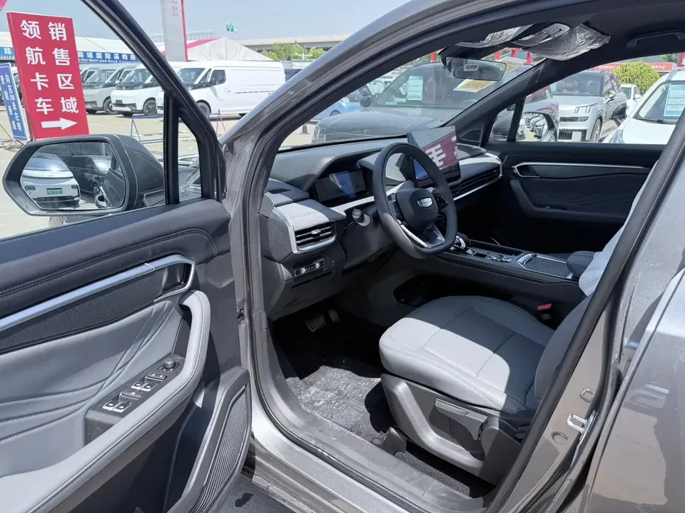 Geely Okavango Haoyue L 2026 1.5T DCT Happy 5-Seater 2026 — thumbnail 5