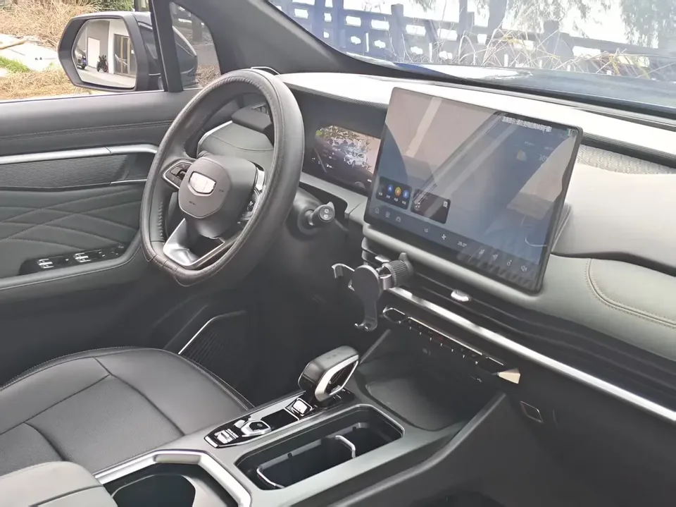 Geely Okavango Haoyue L 2024 2.0TD DCT Premium 2024 — миниатюра 4
