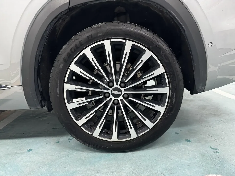Geely Monjaro Xingyue L 2024 Hybrid 1.5T Tiangong Edition 2023 — thumbnail 3
