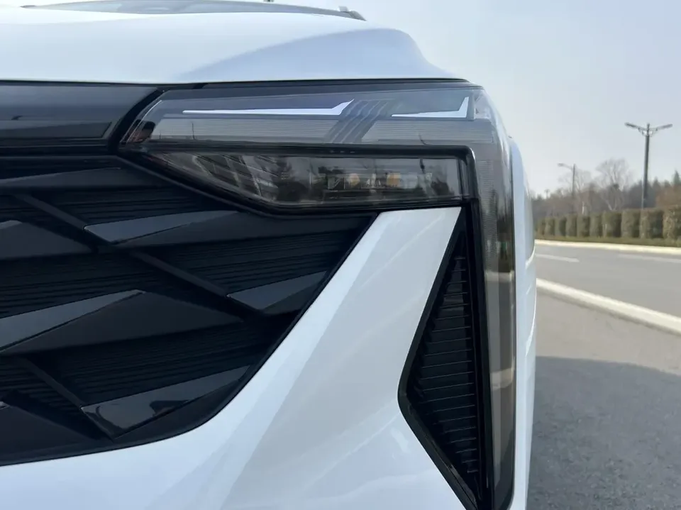 Geely Atlas Boyue 2024 1.5TD Smart Link+ 2026 — thumbnail 3