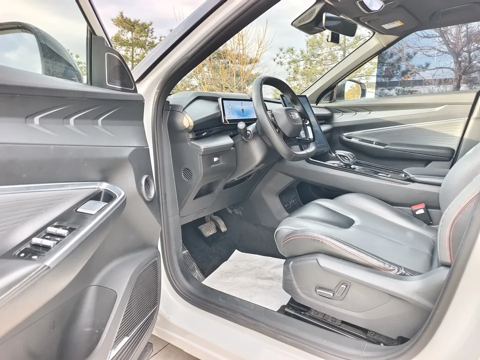Geely Atlas Boyue 2023 Boyue COOL 1.5T Smart 2023 — thumbnail 3