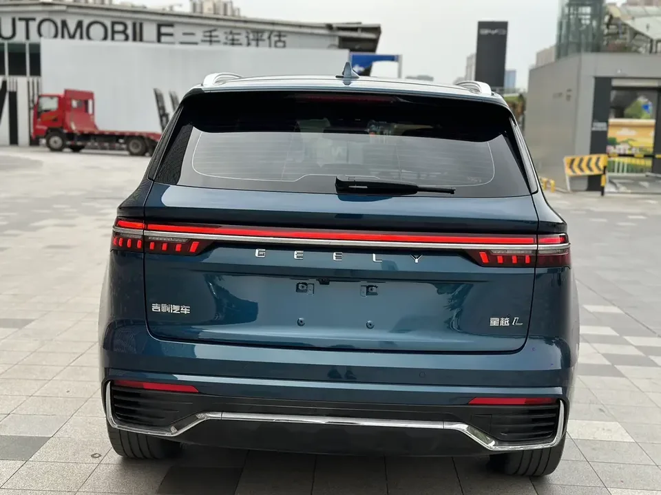 Geely Monjaro Xingyue L 2021 2.0TD DCT EVO 2WD Premium Edition 2022 — thumbnail 2