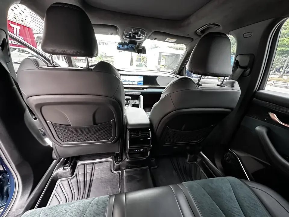 Geely Monjaro Xingyue L 2021 2.0TD DCT EVO 2WD Premium Edition 2022 — thumbnail 3