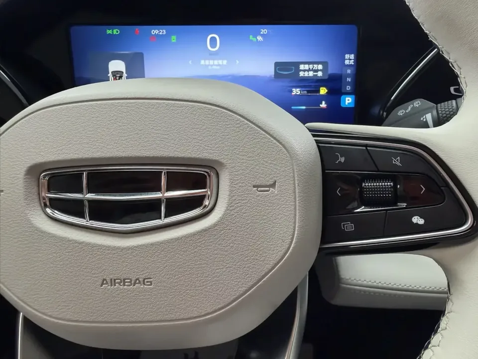 Geely Monjaro Xingyue L 2022 1.5T Thor HiF Hybrid Edition Super Fast 2022 — thumbnail 4