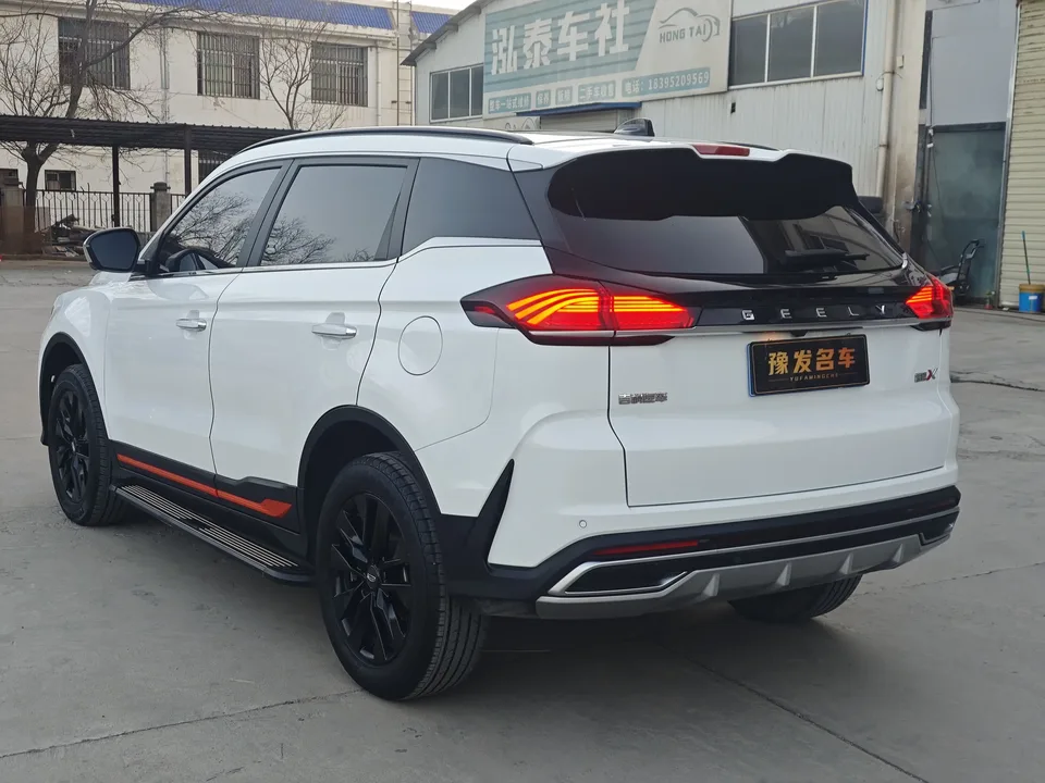 Geely Atlas Boyue 2022 Boyue X 1.8TD DCT Zhizun Edition 2023 — миниатюра 2