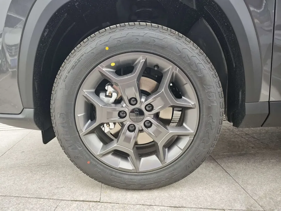 Geely Atlas Boyue 2026 1.5TD Joy 2026 — thumbnail 3