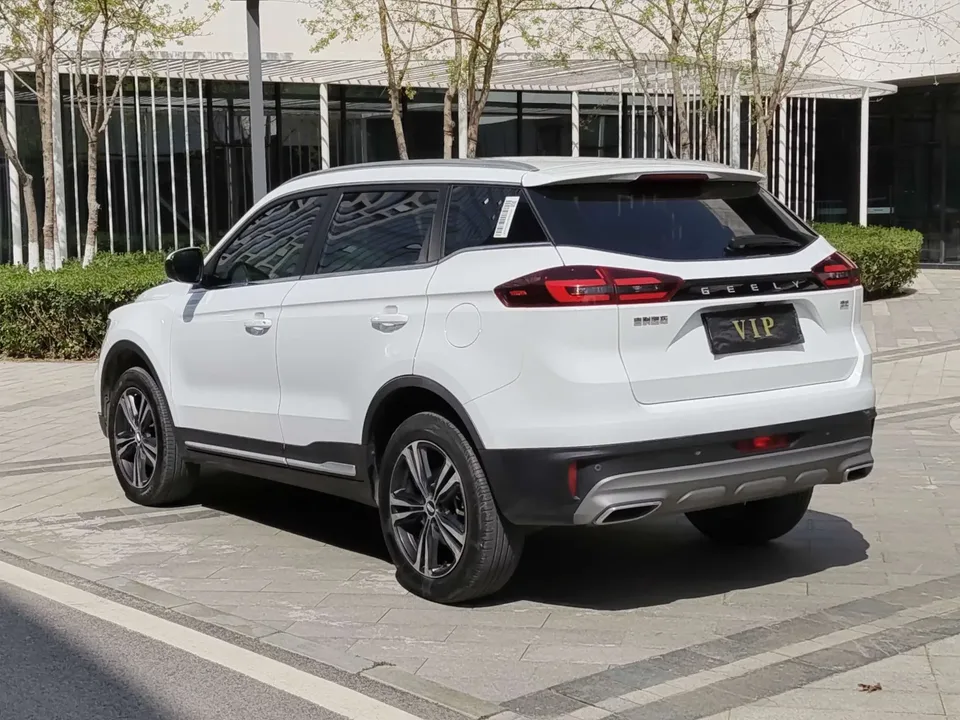 Geely Atlas Boyue 2022 1.8TD DCT Smart Elegant 2022 — thumbnail 2