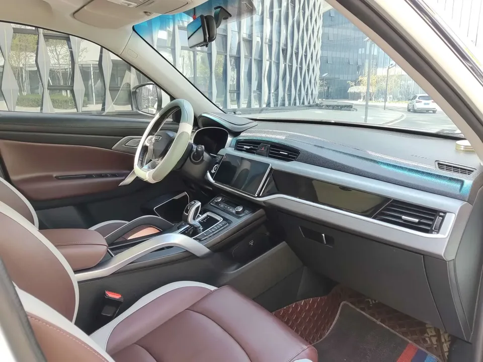 Geely Atlas Boyue 2022 1.8TD DCT Smart Elegant 2022 — thumbnail 3