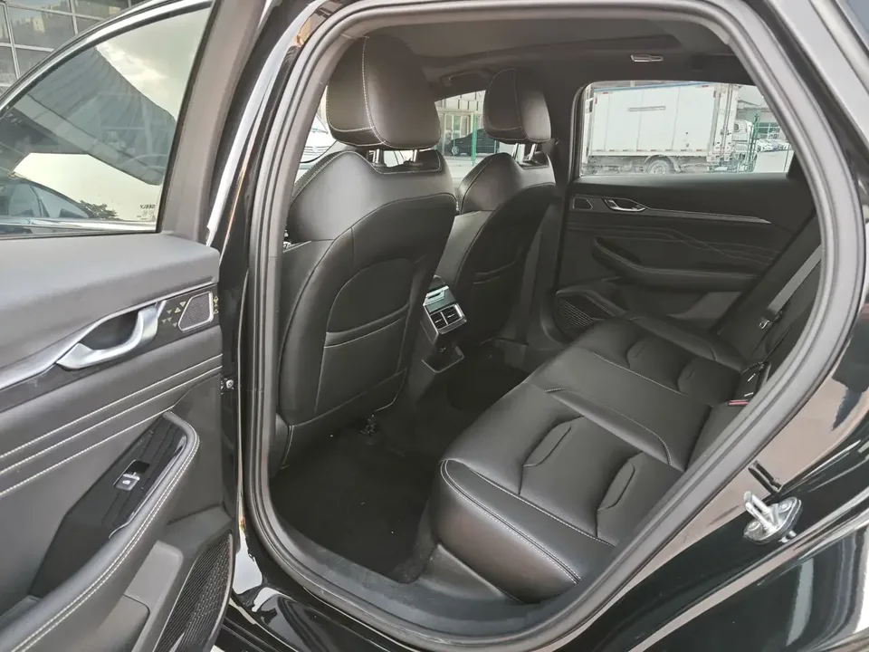 Geely Preface Xing Rui 2023 1.5T Kunlun Edition 2023 — thumbnail 3