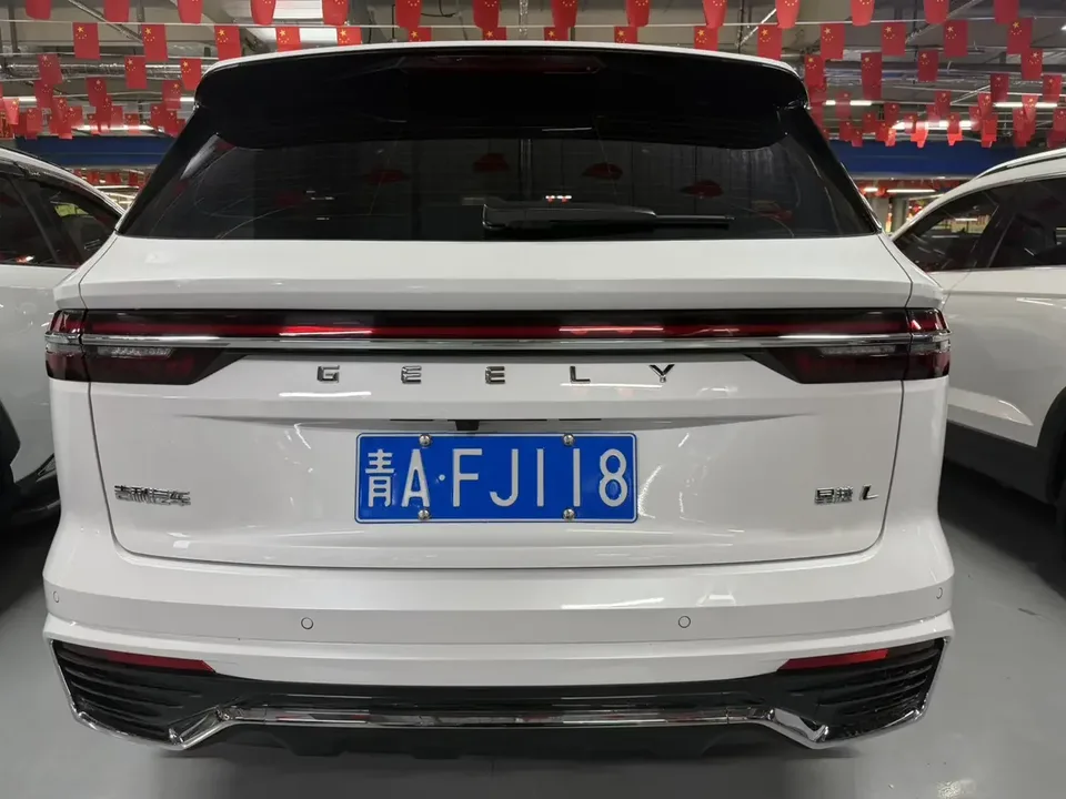 Geely Monjaro Xingyue L 2025 2.0TD 2WD Xingyun Edition 2025 — thumbnail 2