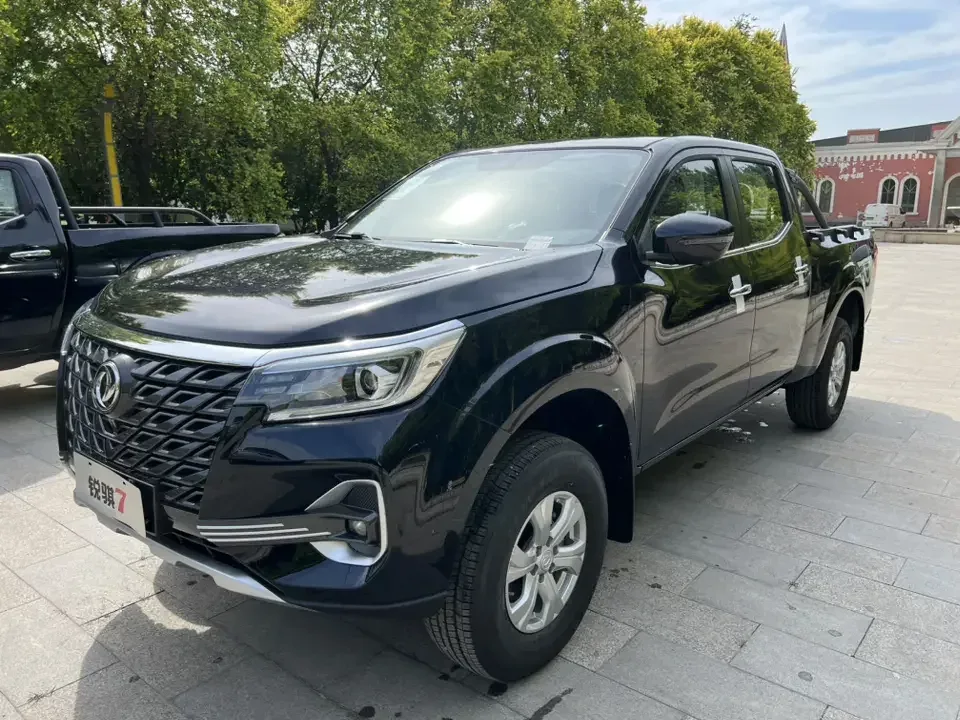 Dongfeng Ruiqi 7 Ruiqi 7 2022 2.3T manual two-wheel drive diesel flagship long cargo box M9T 2025 — photo 1, buy with delivery to Moscow