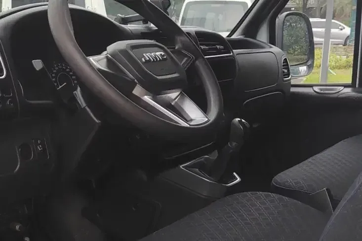Jiangling Teshun Teshun 2019 2.8T commercial vehicle short-axle low-top 6-seater National VI JX493 2023 — thumbnail 5
