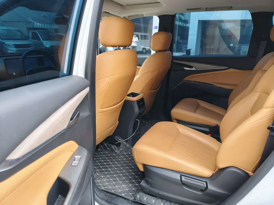 Datong Maxus G50 PHEV Maxus G50 PHEV 2025 Pilot Edition 2025 — thumbnail 4