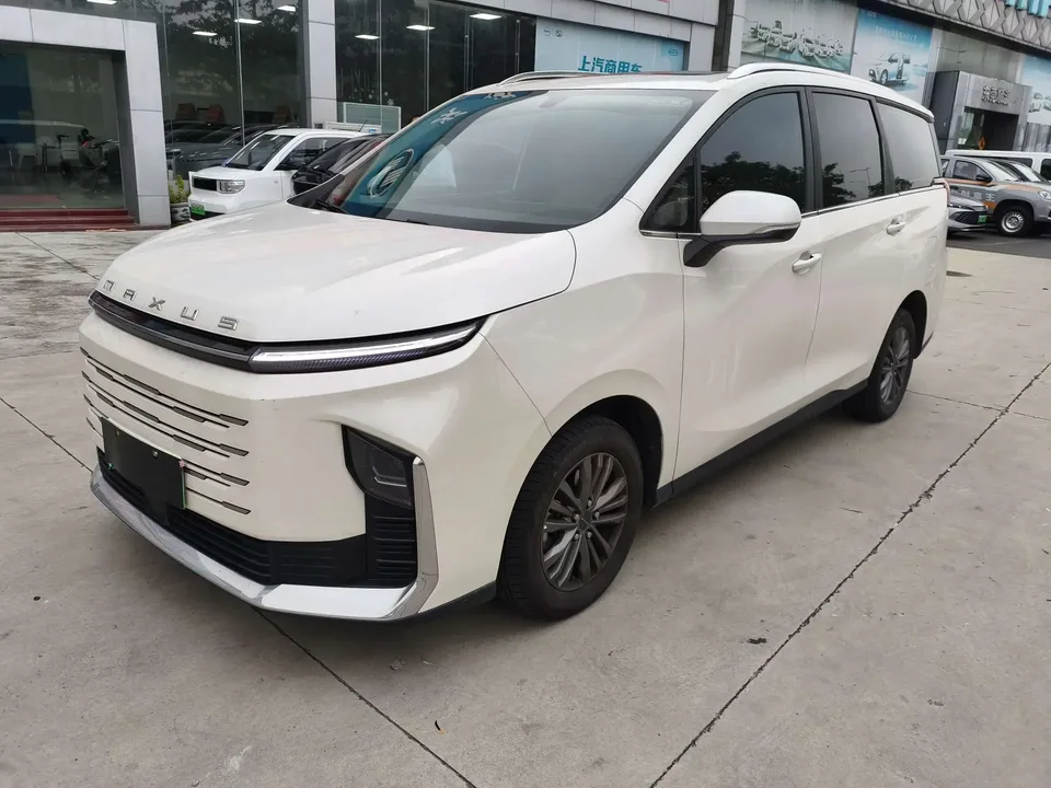 Datong Maxus G50 PHEV Maxus G50 PHEV 2025 Pilot Edition 2025 — photo 1, buy with delivery to Moscow