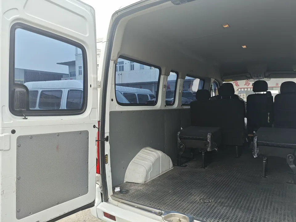 Datong Xintu V80 Xintu V80 2022 2.0T 6-speed manual classic Aoyuntong center axis center top 6/7/8/9 seats 127Ps 2022 — thumbnail 5