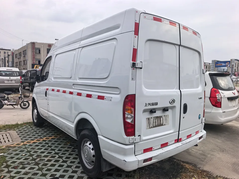 Datong Xintu V80 Xintu V80 2021 2.0T Classic City King 6-speed manual short-axle mid-top 3-seater 2022 — миниатюра 4
