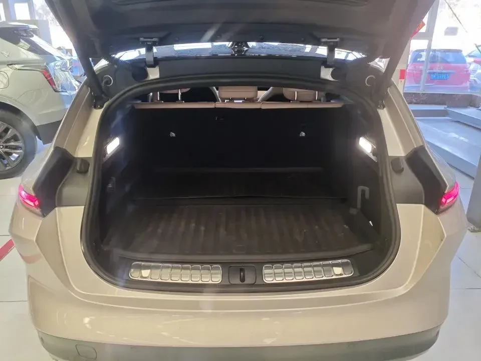 NIO ET5T NIO ET5T 2023 75kWh 2023 — thumbnail 3