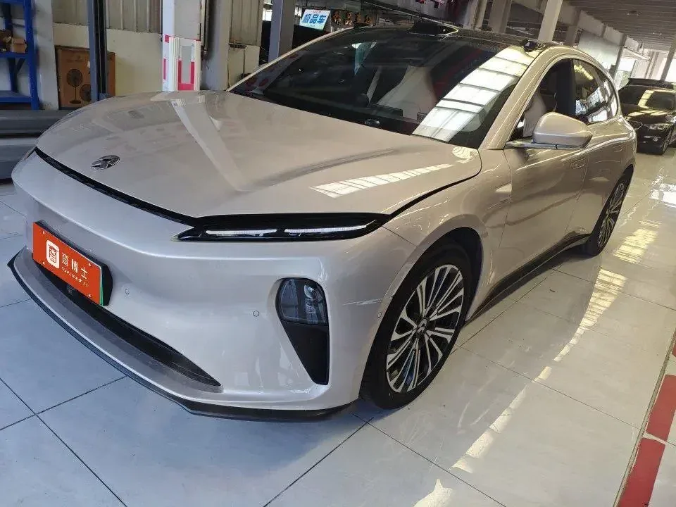 NIO ET5T NIO ET5T 2023 75kWh 2023 — photo 1, buy with delivery to Moscow