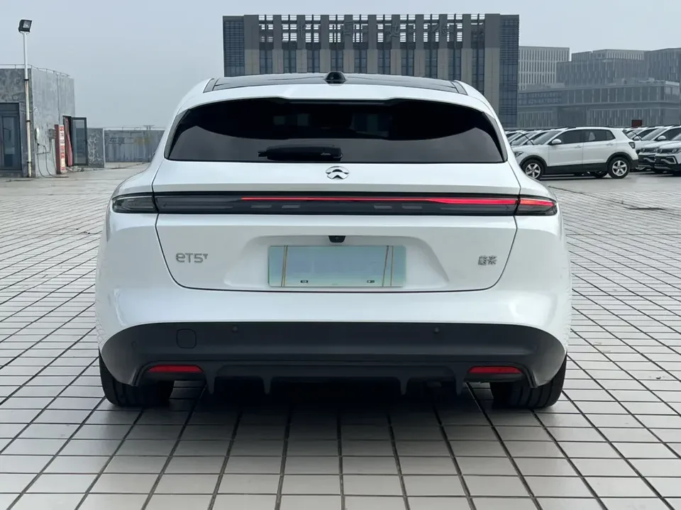 NIO ET5T NIO ET5T 2024 75kWh 2024 — thumbnail 2