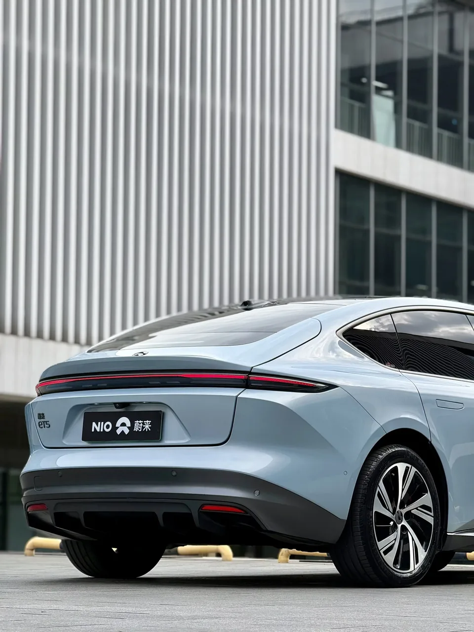 NIO ET5 NIO ET5 2022 75kWh 2022 — thumbnail 4