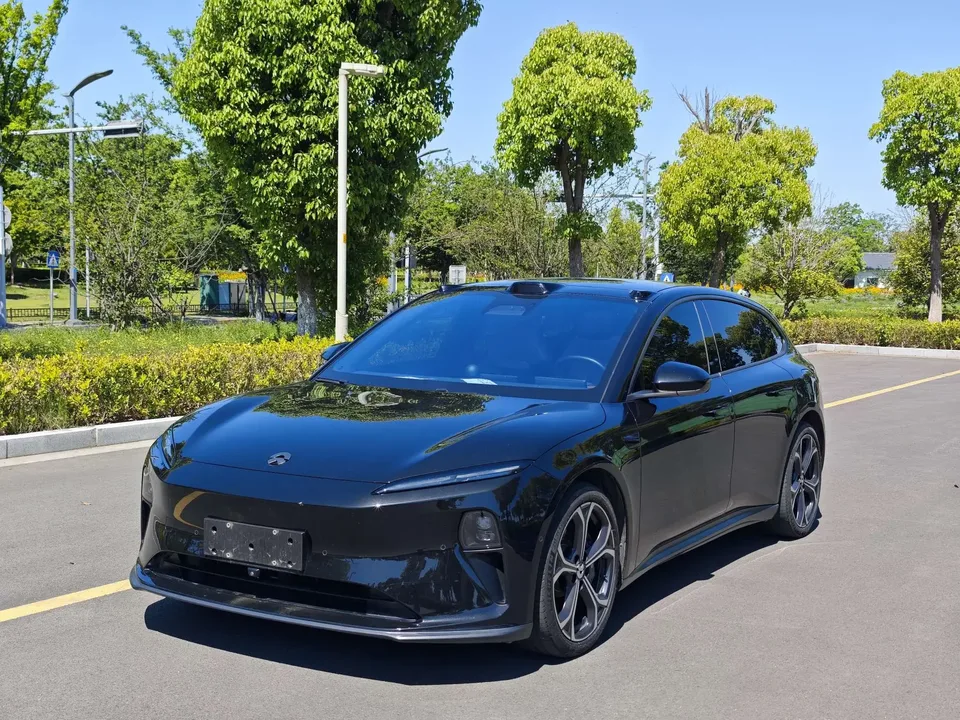 NIO ET5T NIO ET5T 2024 75kWh 2024 — photo 1, buy with delivery to Moscow