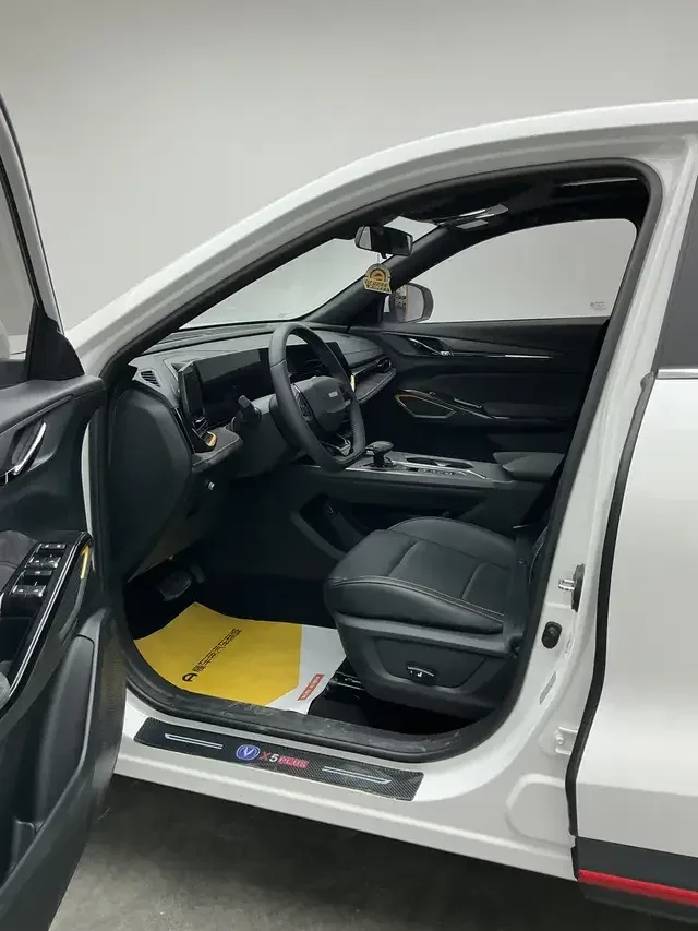 Oshan Changan Auchan X5 PLUS Changan Auchan X5 PLUS 2023 1.5T DCT Excellence 2025 — thumbnail 5