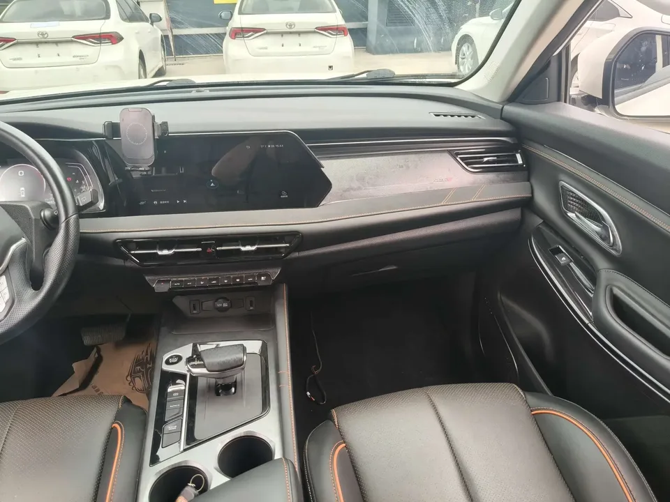 Oshan Changan Auchan X7 PLUS Changan Auchan X7 PLUS 2022 1.5T Automatic Blue Whale Edition Zhizun 7 Seaters 2022 — миниатюра 3