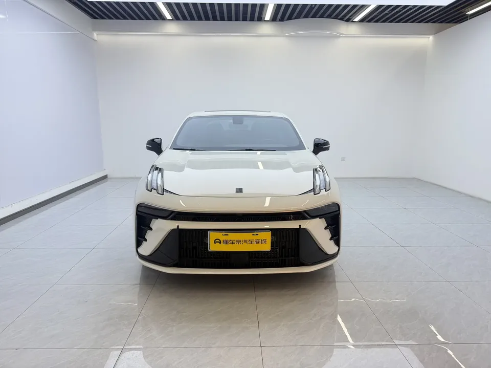 Lynk & Co 03 Lynk & Co 03 2023 1.5TD DCT Jin Plus 2024 — photo 1, buy with delivery to Moscow