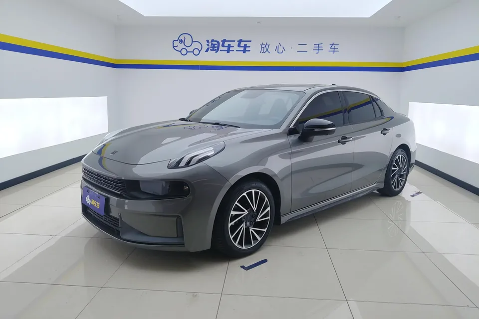 Lynk & Co 03 Lynk & Co 03 2022 1.5TD DCT Jin Plus 2022 — photo 1, buy with delivery to Moscow