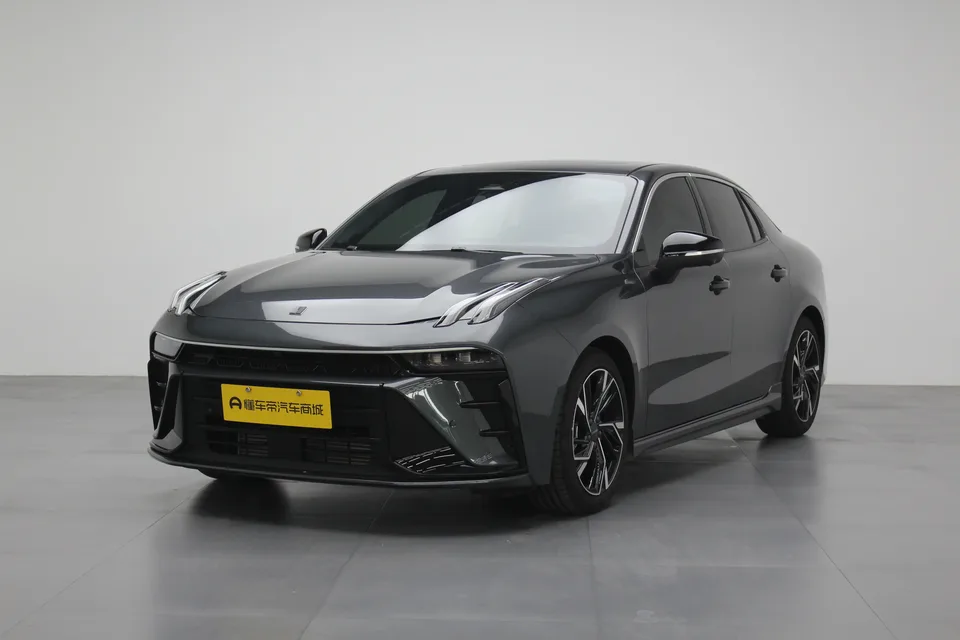 Lynk & Co 03 Lynk & Co 03 2025 1.5TD DCT Champion Edition Pro 2025 — photo 1, buy with delivery to Moscow