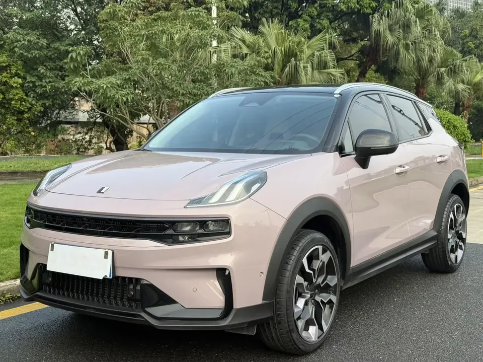 Lynk & Co 06 Lynk & Co 06 2023 Remix 1.5T Shero 2023 — photo 1, buy with delivery to Moscow