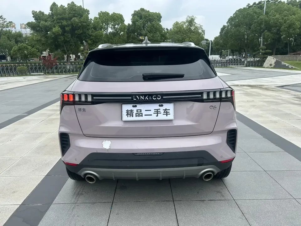 Lynk & Co 06 Lynk & Co 06 2023 Remix 1.5T Hero 2023 — thumbnail 2