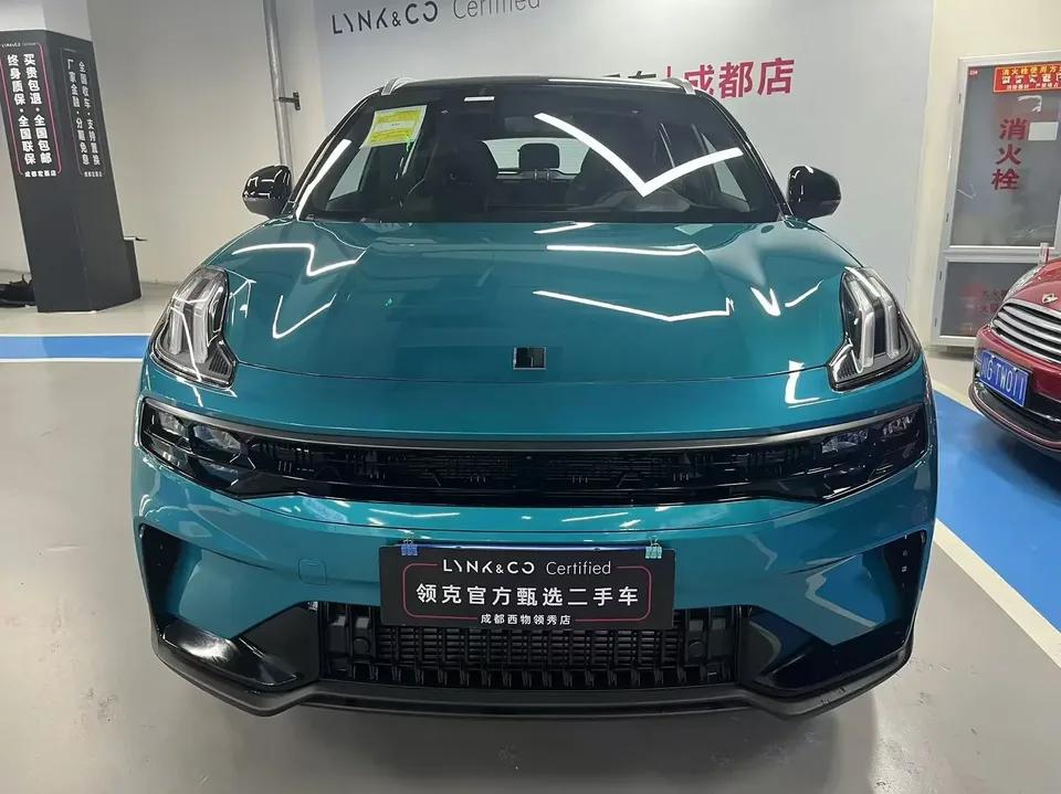 Lynk & Co 06 Lynk & Co 06 2023 Remix 1.5T Pro 2026 — photo 1, buy with delivery to Moscow