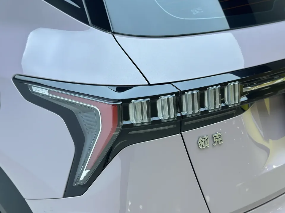 Lynk & Co 06 Lynk & Co 06 2023 Remix 1.5T Shero 2024 — thumbnail 4